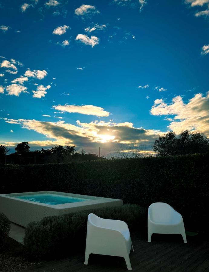 I Colmi - Trulli Suites มาร์ตินาฟรังกา ภายนอก รูปภาพ