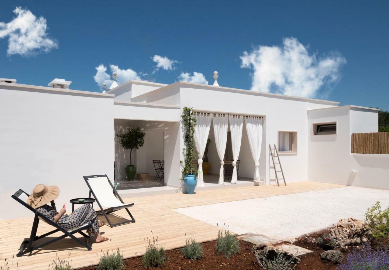 I Colmi - Trulli Suites มาร์ตินาฟรังกา ภายนอก รูปภาพ