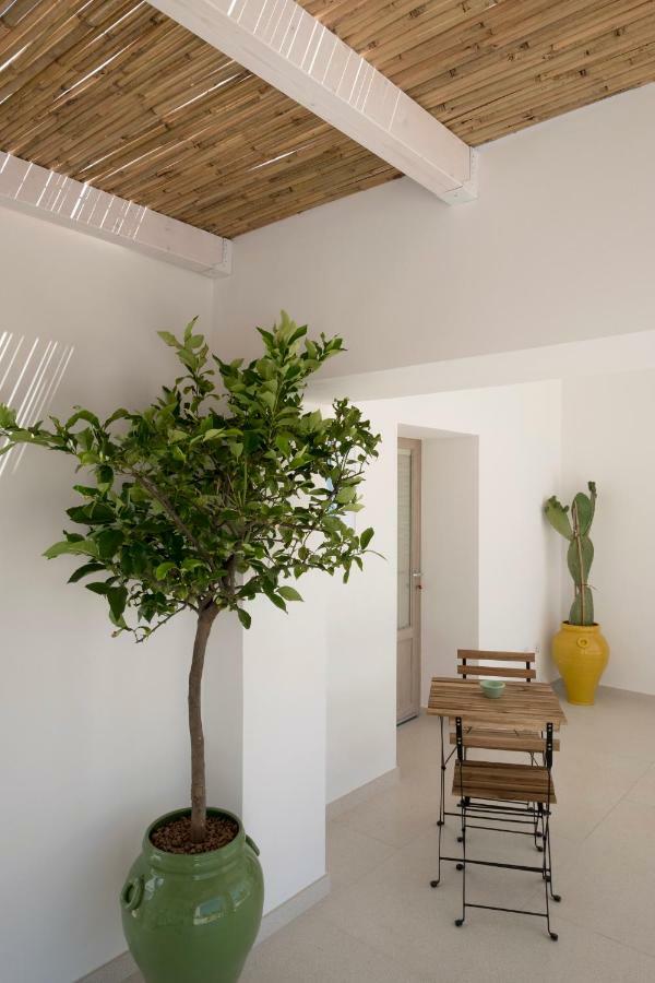 I Colmi - Trulli Suites มาร์ตินาฟรังกา ภายนอก รูปภาพ
