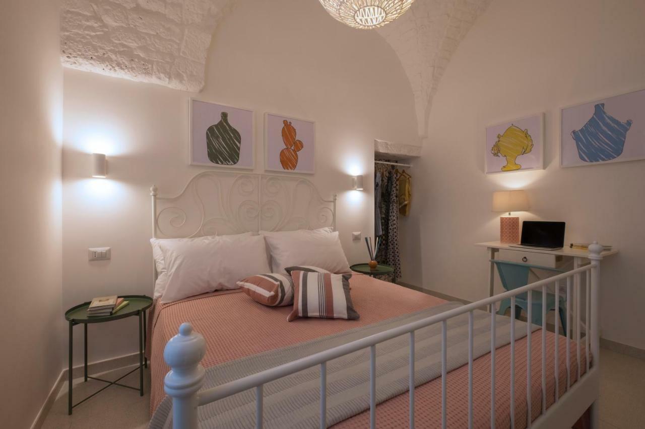 I Colmi - Trulli Suites มาร์ตินาฟรังกา ภายนอก รูปภาพ