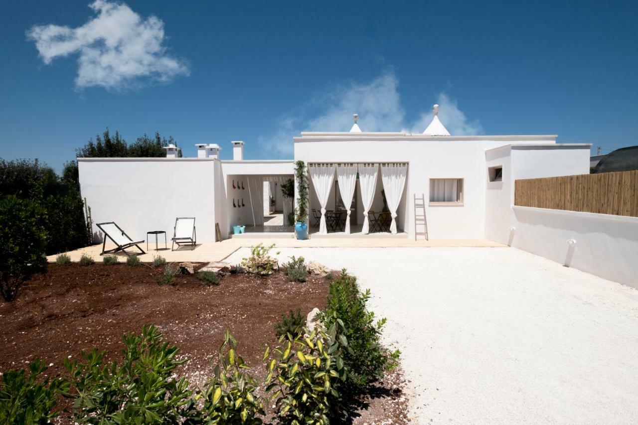 I Colmi - Trulli Suites มาร์ตินาฟรังกา ภายนอก รูปภาพ