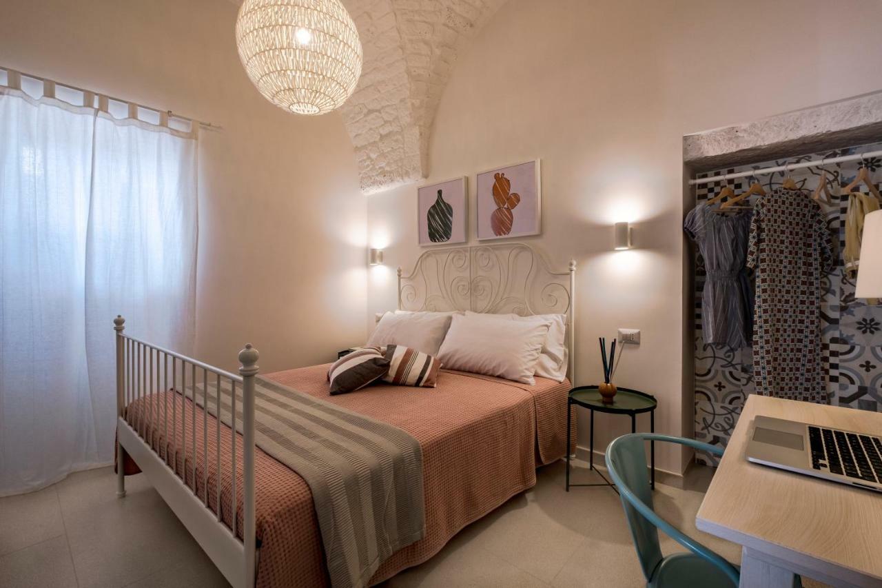 I Colmi - Trulli Suites มาร์ตินาฟรังกา ภายนอก รูปภาพ