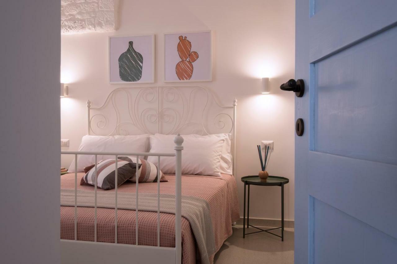 I Colmi - Trulli Suites มาร์ตินาฟรังกา ภายนอก รูปภาพ