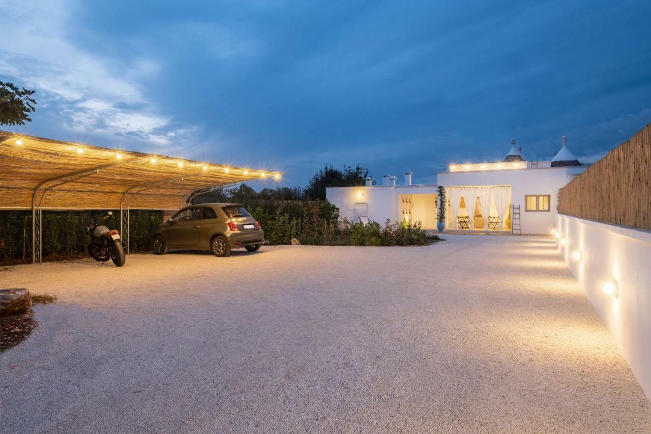 I Colmi - Trulli Suites มาร์ตินาฟรังกา ภายนอก รูปภาพ