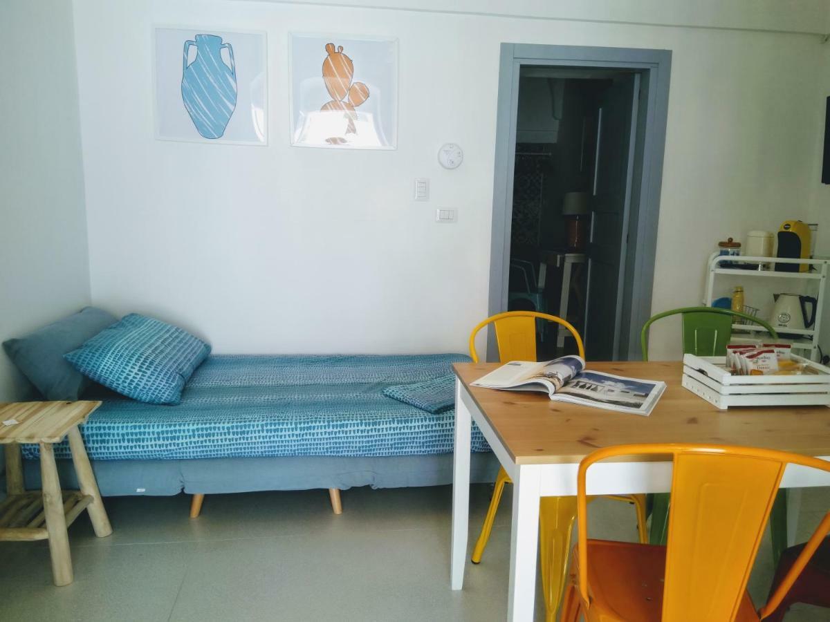 I Colmi - Trulli Suites มาร์ตินาฟรังกา ภายนอก รูปภาพ